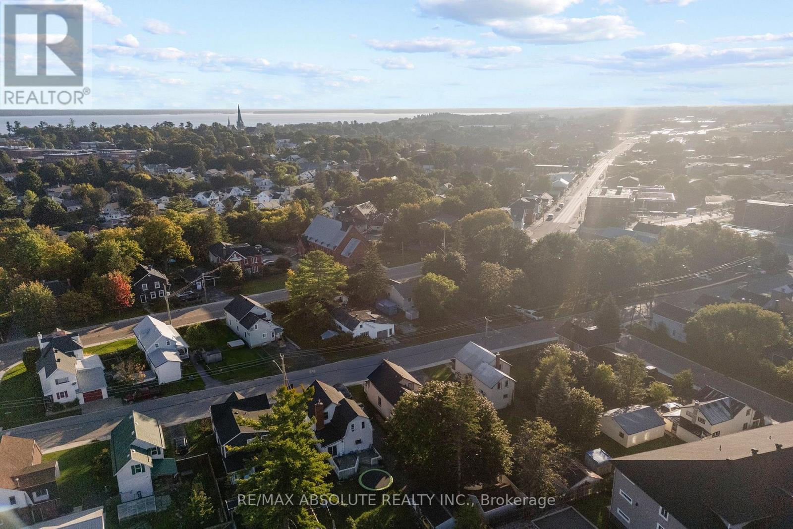 150 MCGONIGAL STREET W - 50