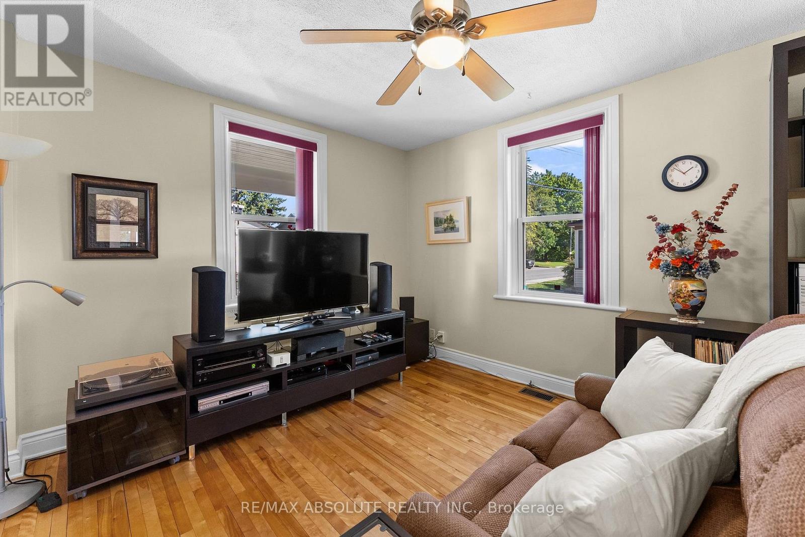 150 MCGONIGAL STREET W - 6