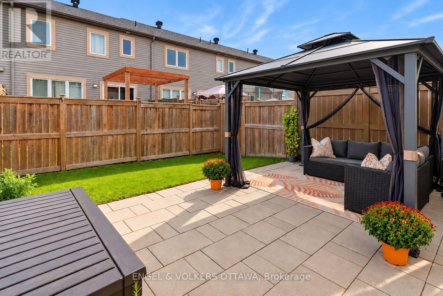 303 SONG SPARROW STREET - 37