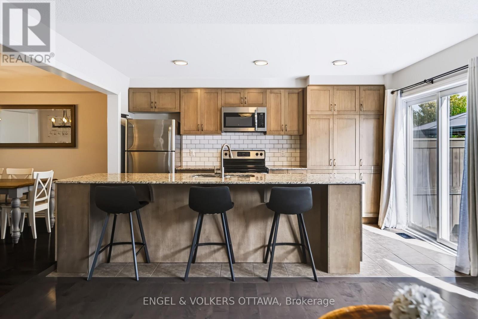 303 SONG SPARROW STREET - 8