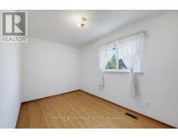 60 Northpark Drive, Ottawa, ON K1B3R8 Photo 14