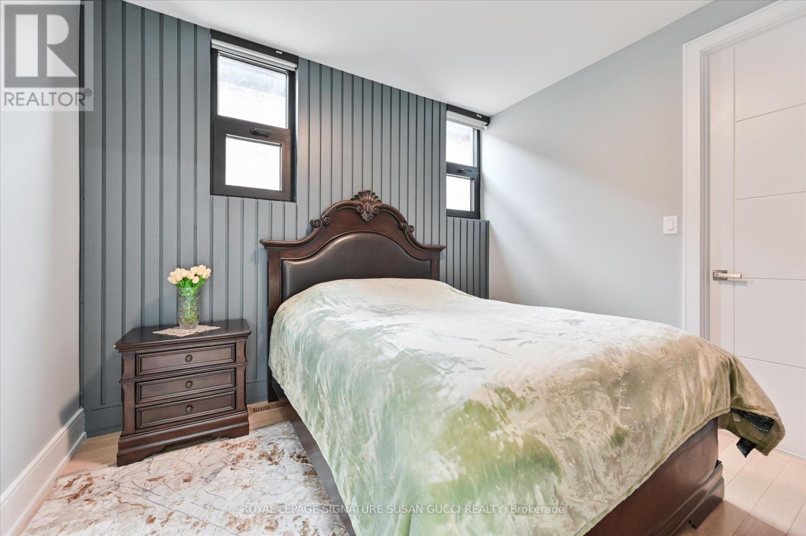 96 SQUIRES AVENUE - Image 29