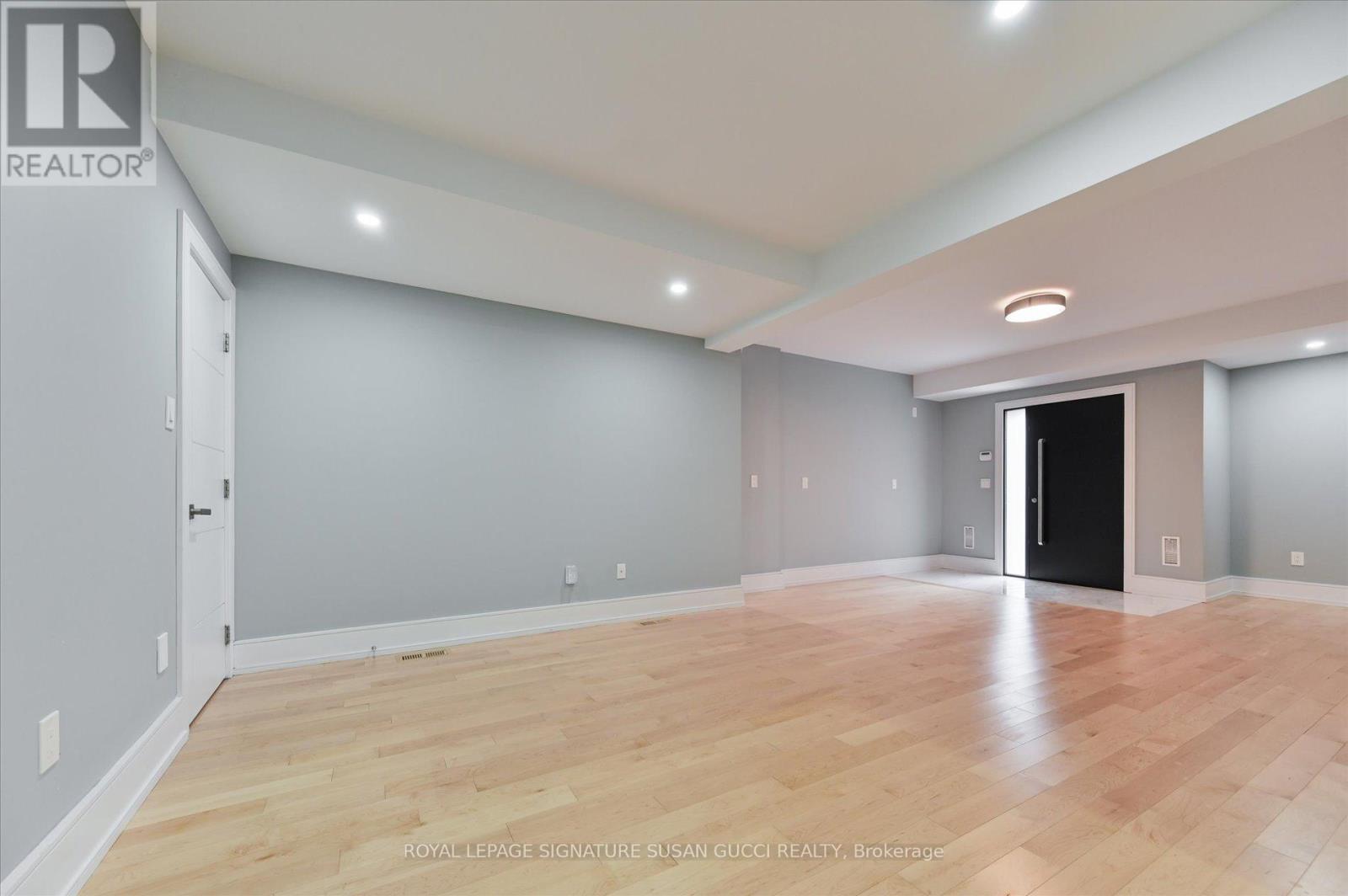 96 SQUIRES AVENUE - Image 36