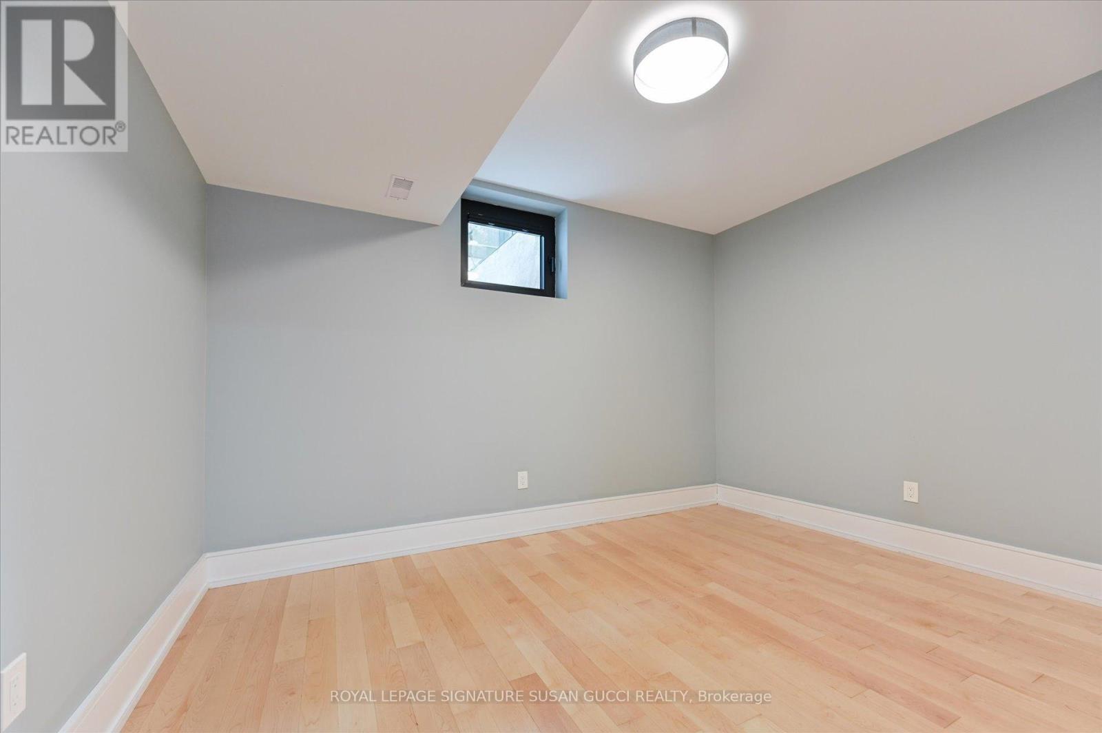 96 SQUIRES AVENUE - Image 41