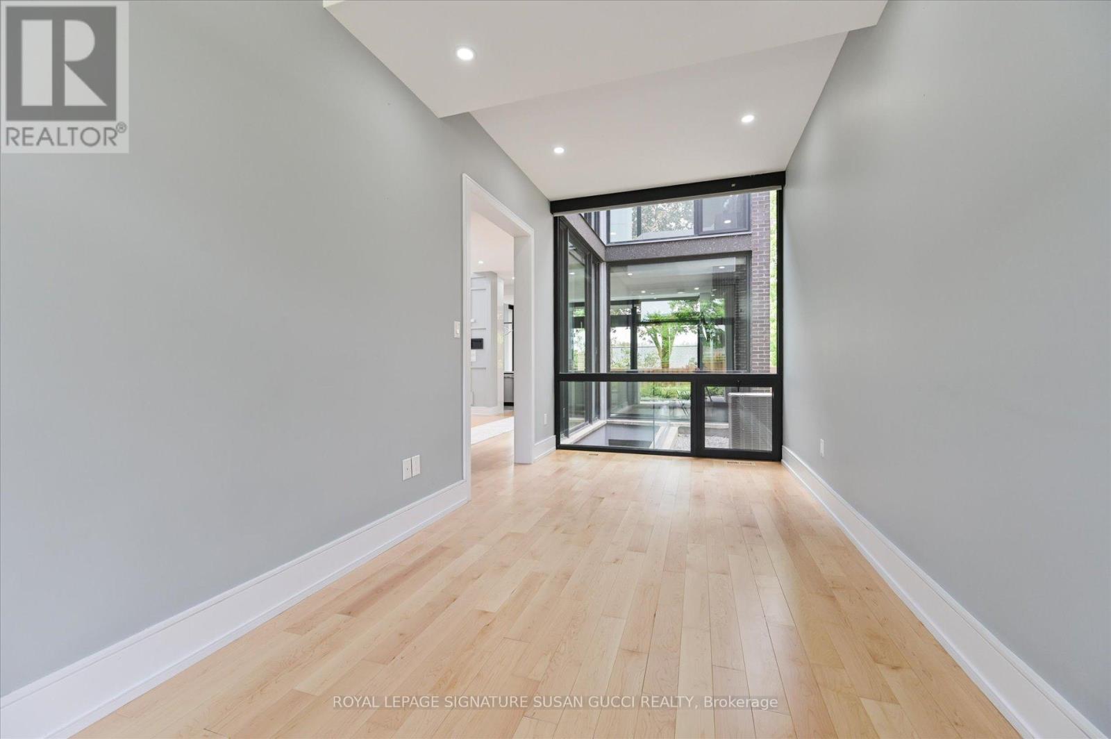 Photo of 96 SQUIRES AVENUE