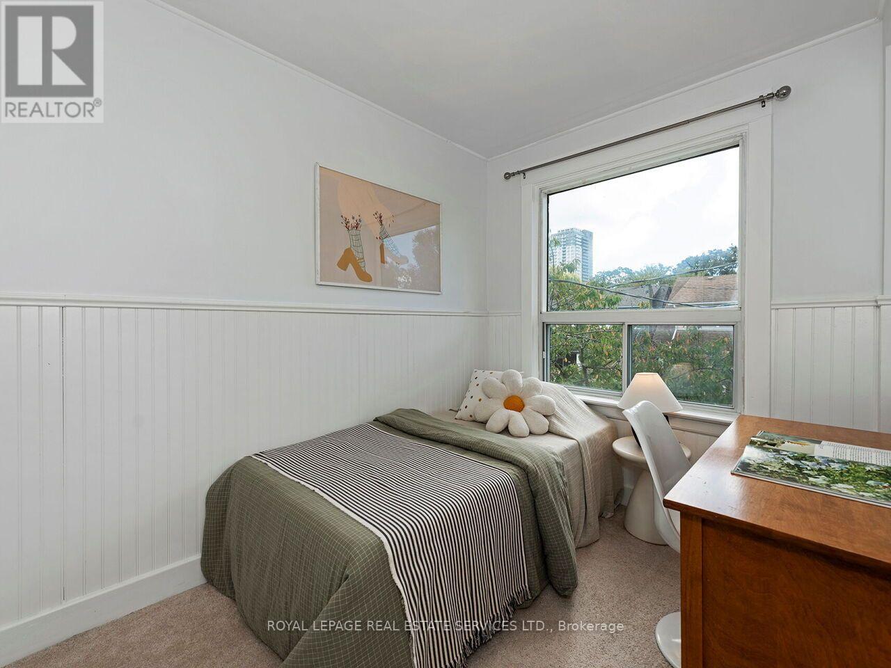 62 NEWMARKET AVENUE - 30