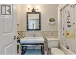 1 Arthur Lismer Court, Bedford, NS B4A4B4 Photo 34