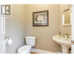 1 Arthur Lismer Court, Bedford, NS B4A4B4 Photo 22