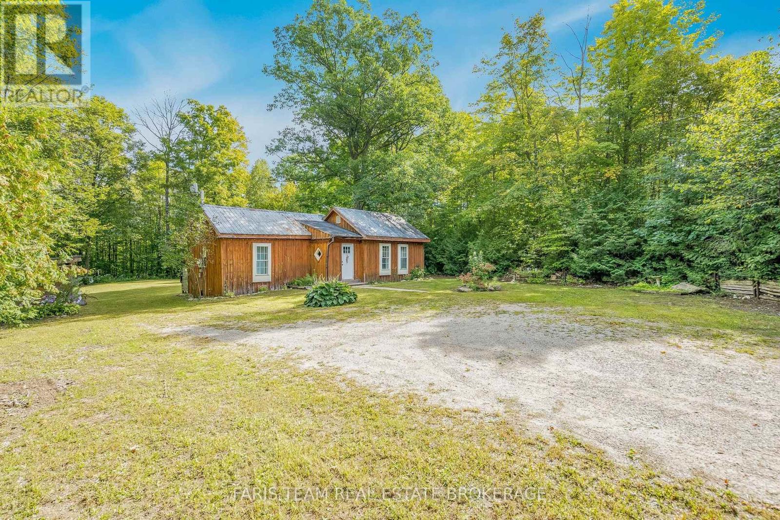 10551 Highway 12, Oro-Medonte, Ontario, L0K1E0, Oro-Medonte, Ontario — photo 3 of 5