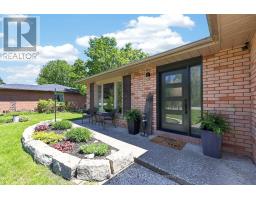 1959 Snow Valley Road, Springwater, ON L0L1Y3 Photo 6