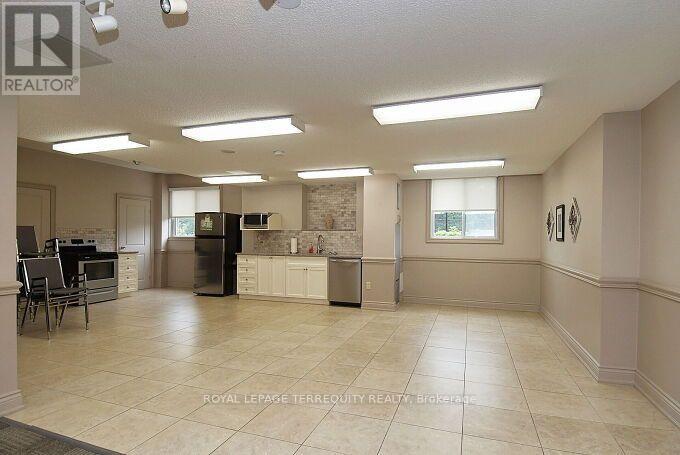 1102 - 812 BURNHAMTHORPE ROAD, Toronto (Markland Wood) — photo 8