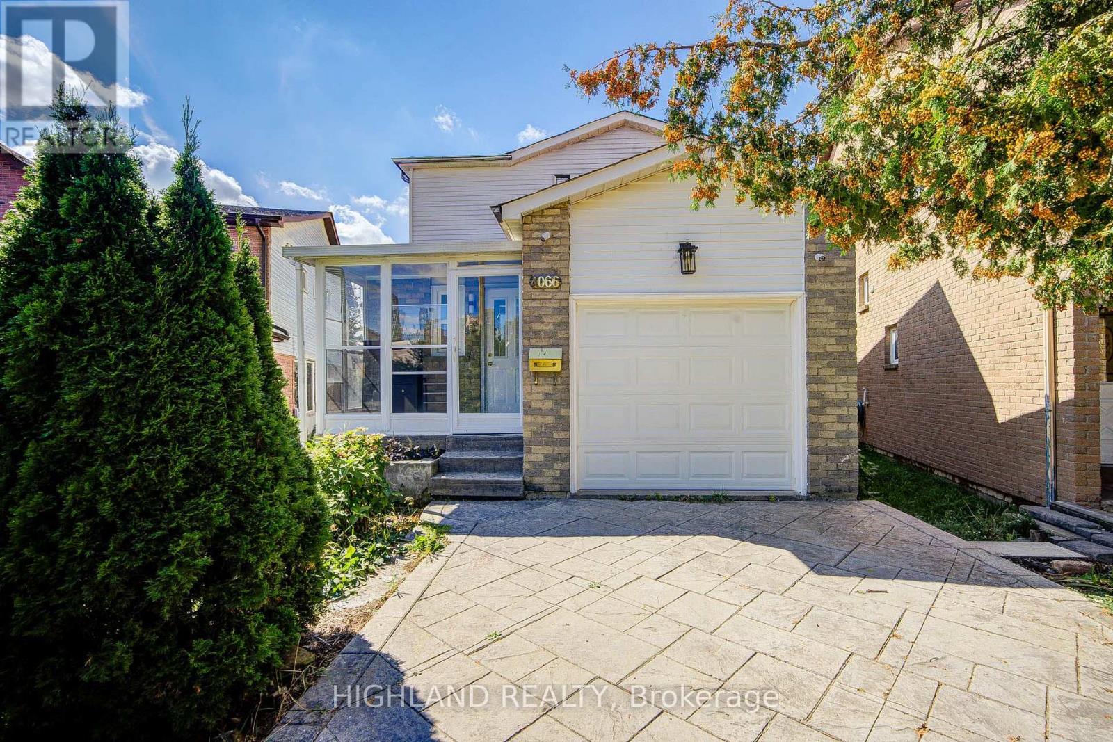 Photo of 4066 Wycliffe Way