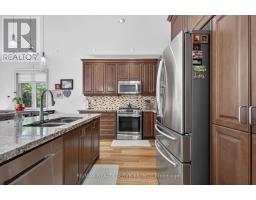 15 Bonnie Braes Drive, Brampton, ON L6Y0X5 Photo 13
