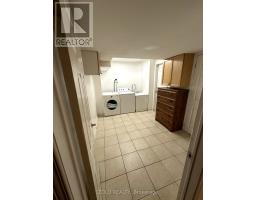 3242 Scotch Pine Gate, Mississauga, ON L5N7N1 Photo 6