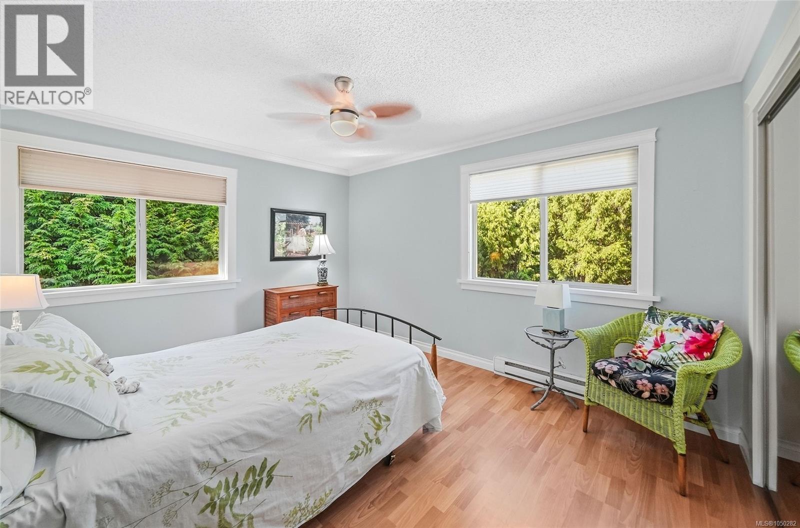 1843 Amelia Cres - Image 16