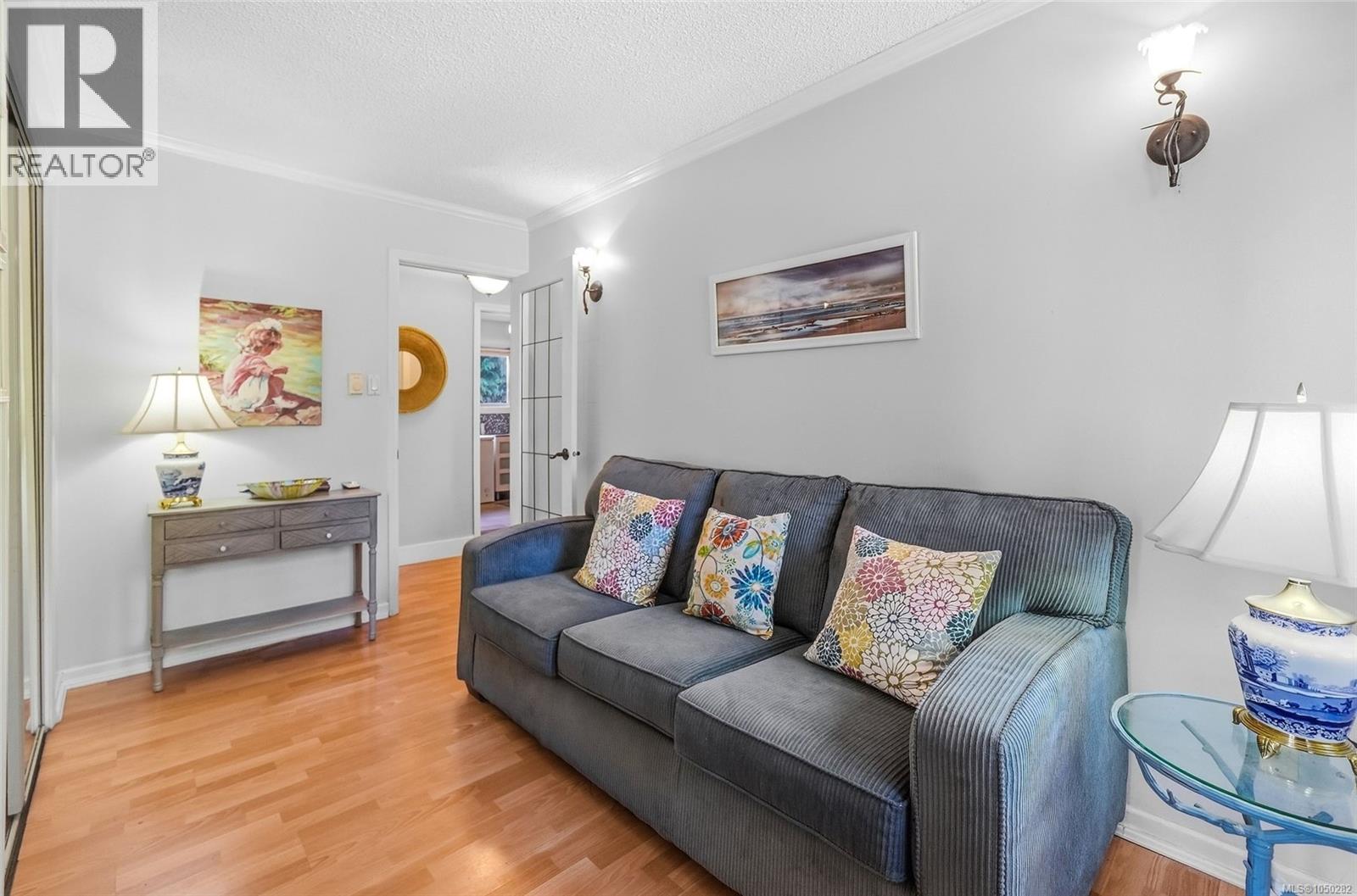 1843 Amelia Cres - Image 19