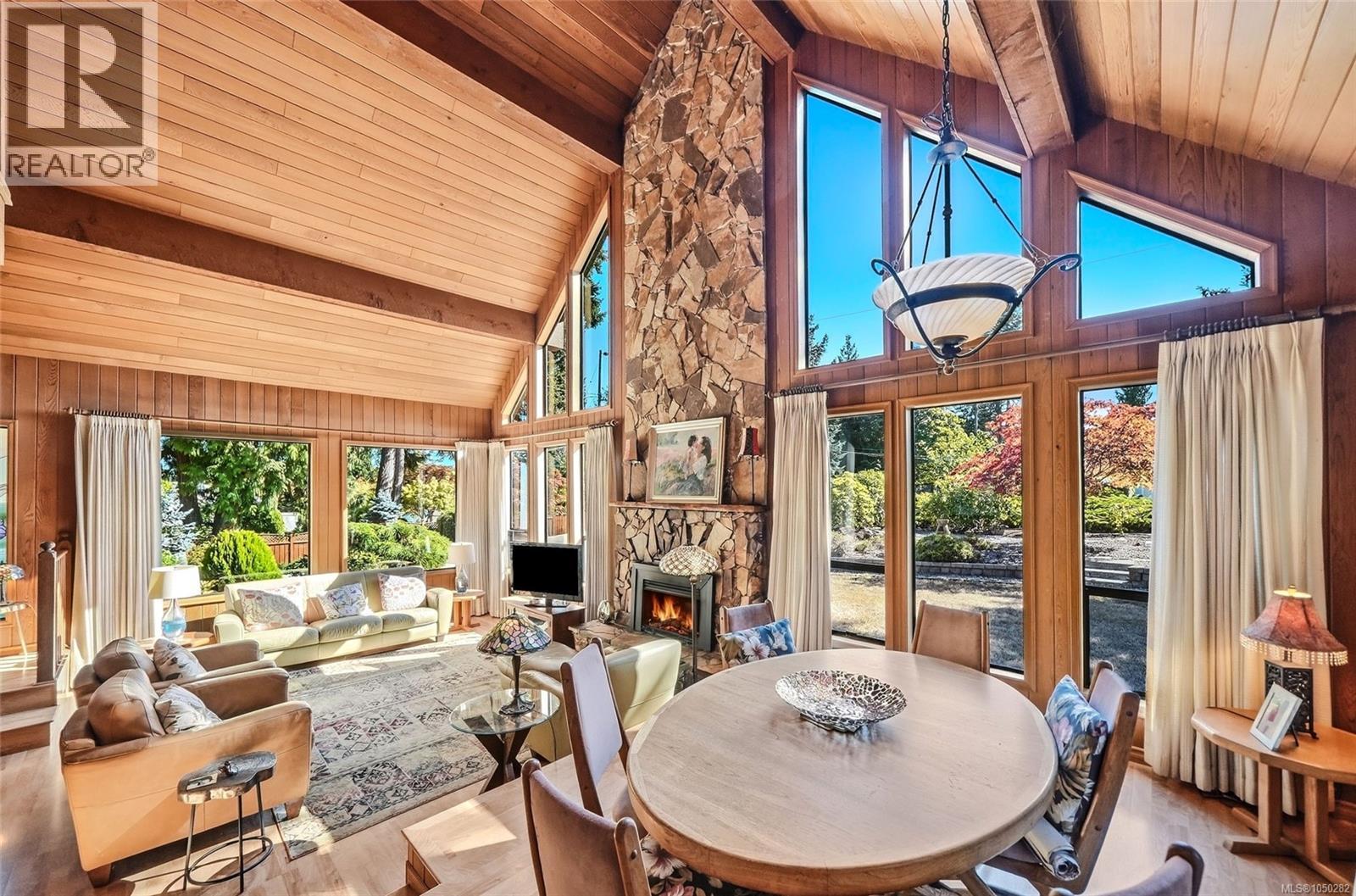 1843 Amelia Cres - Image 5