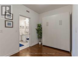 703 - 12 York Street, Toronto, ON M5J0A9 Photo 12