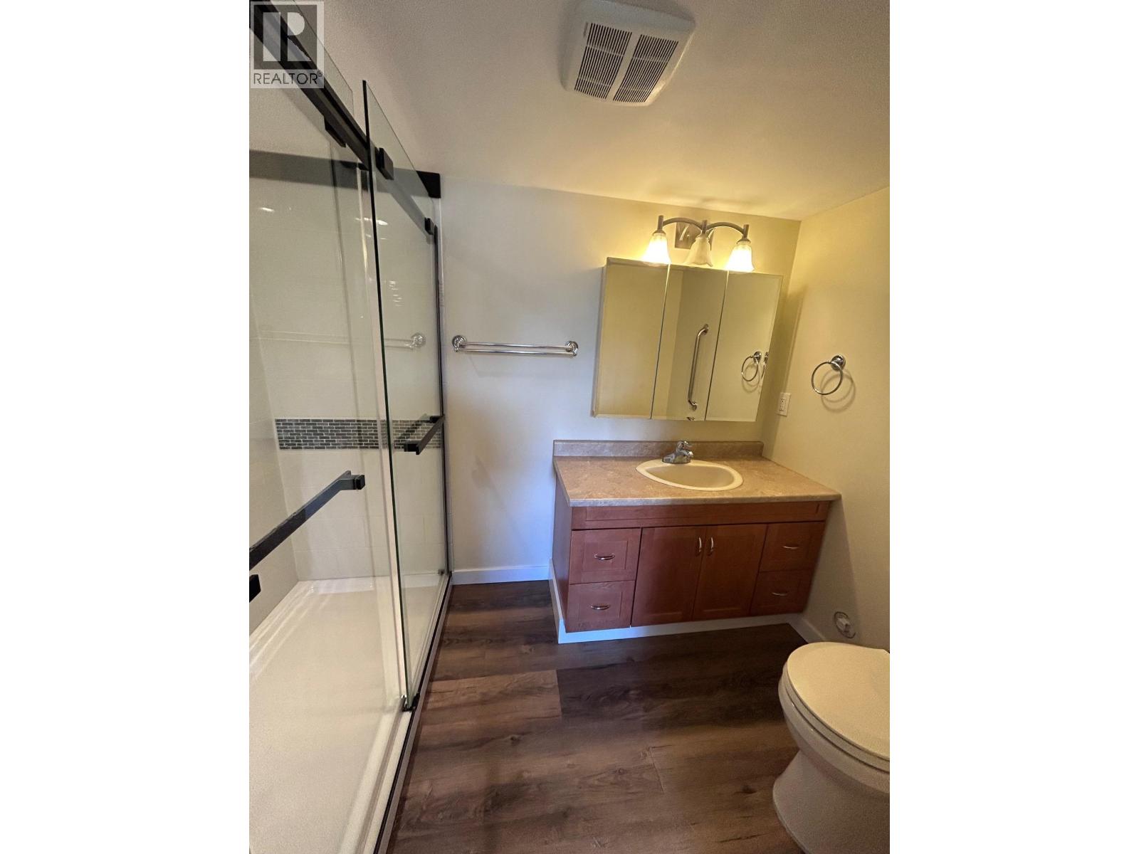 255 Cambie Road, Kelowna
