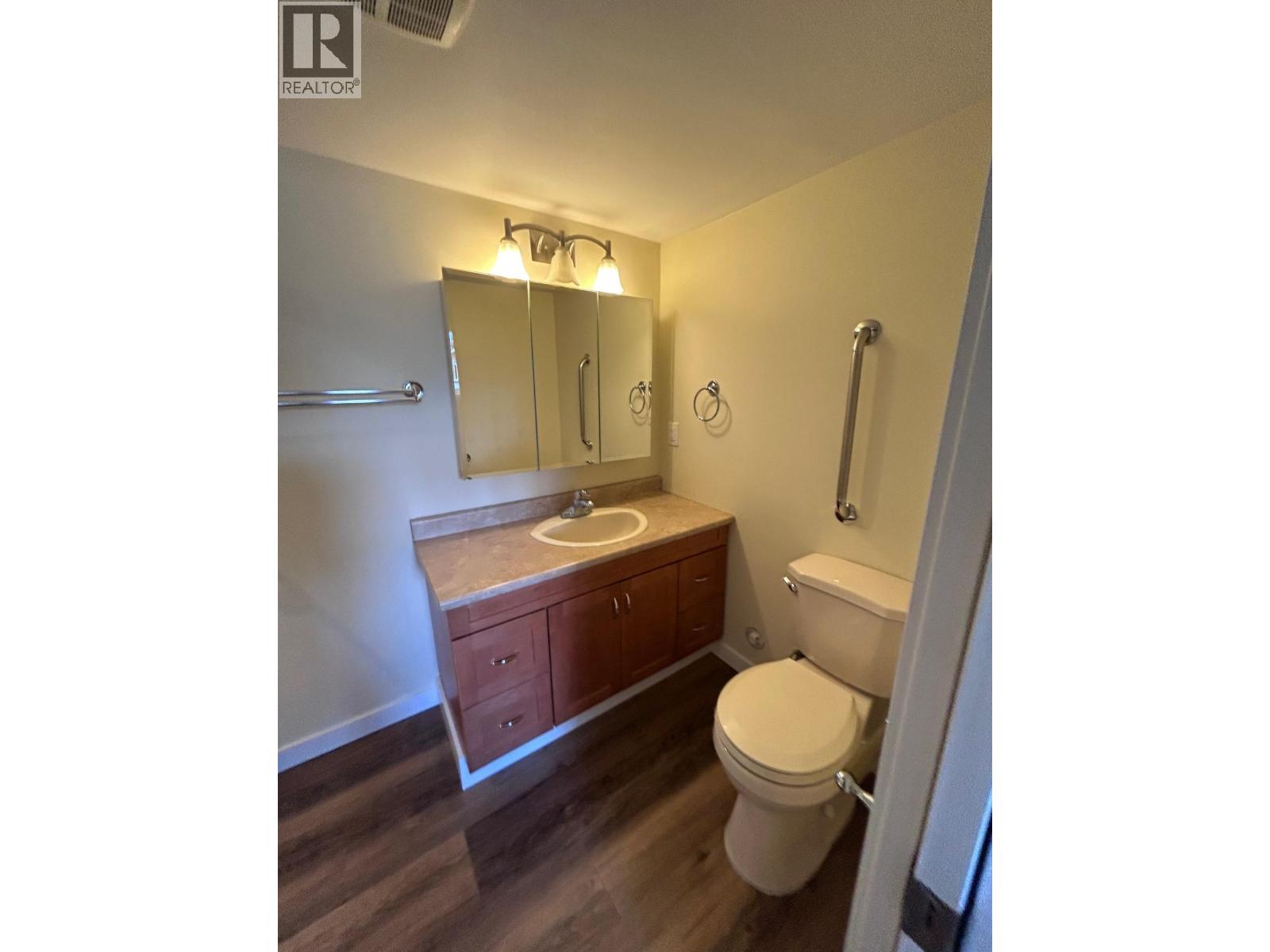 255 Cambie Road, Kelowna