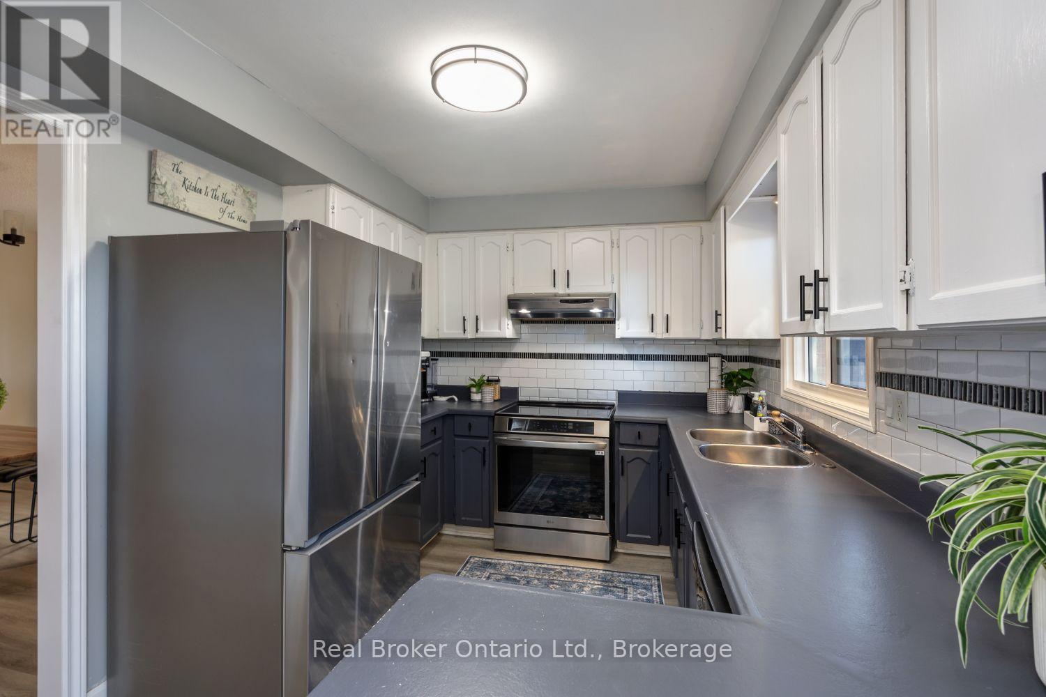 630 COGNAC CRESCENT - 14