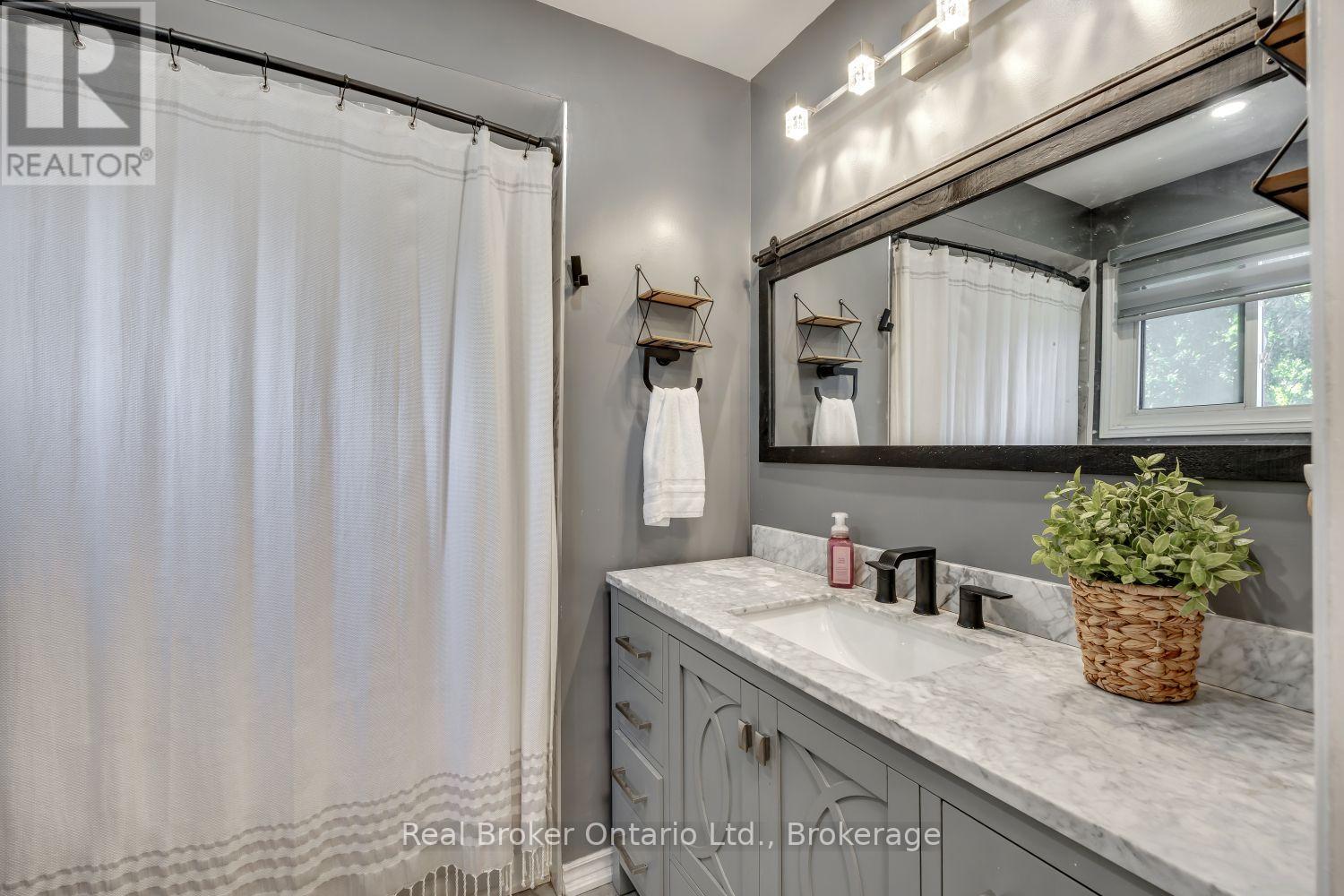630 COGNAC CRESCENT - 20