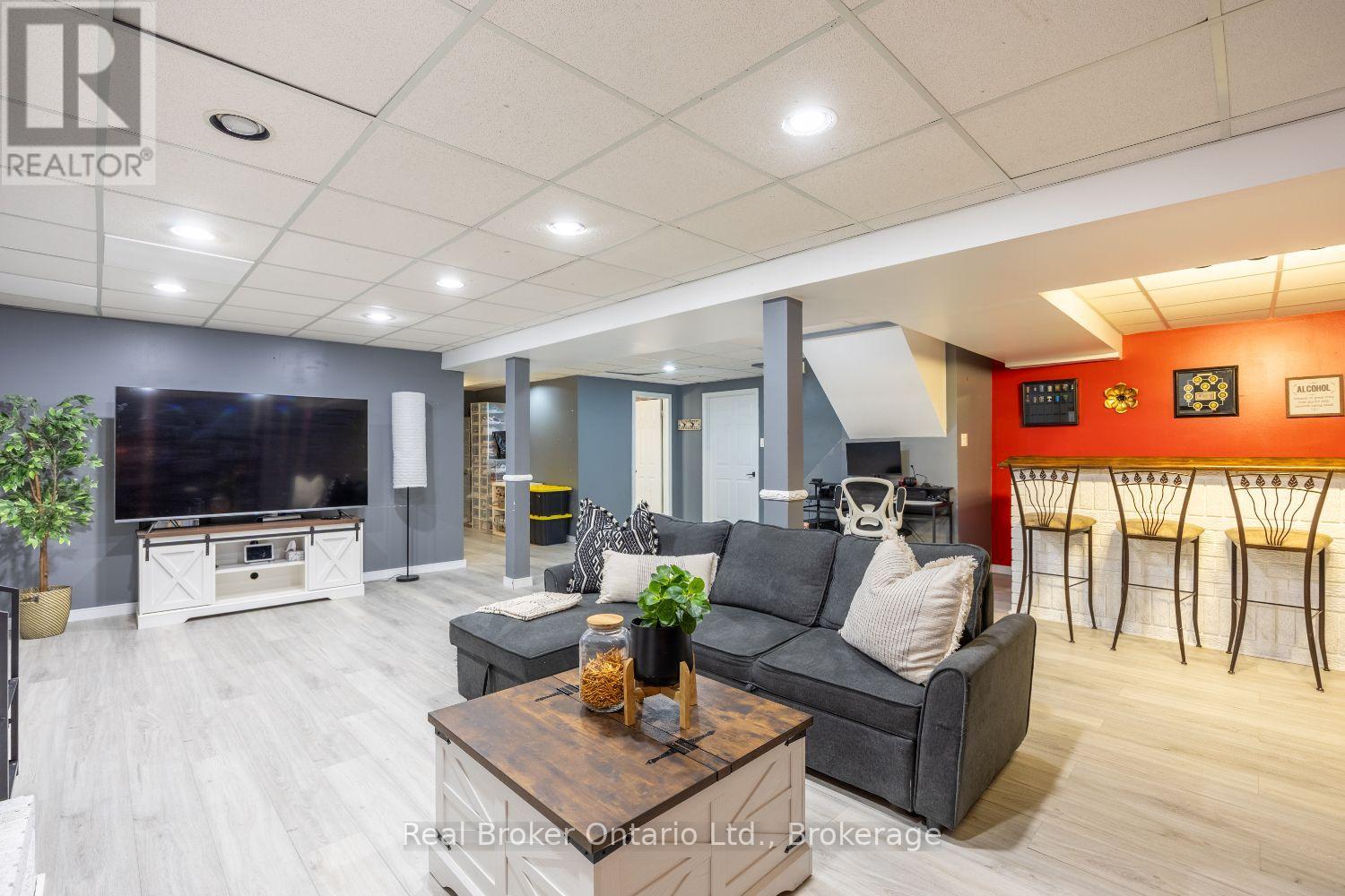 630 COGNAC CRESCENT - 29