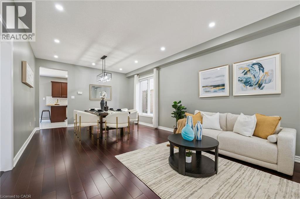 154 FALCONRIDGE Drive - Image 10