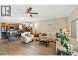 Foyer - 220 Brandon Avenue, Penticton, BC V2A3S6 Photo 6