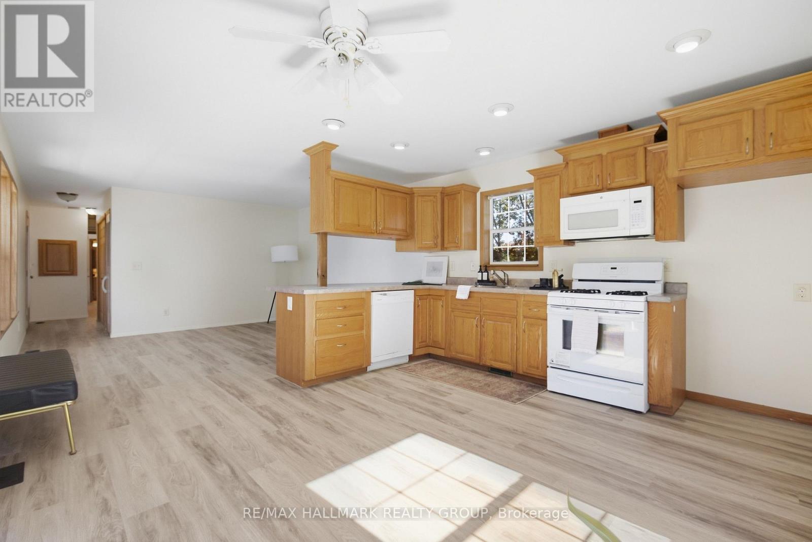 14 PACIFIC AVENUE - 4
