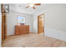14 Pacific Avenue, Ottawa, ON K2H7P9 Photo 12