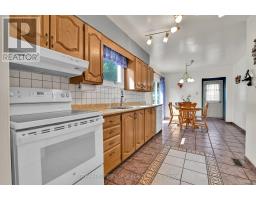 Kitchen - 6268 Steamer Lane, Ottawa, ON K1C1C9 Photo 10