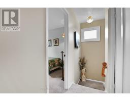 6268 Steamer Lane, Ottawa, ON K1C1C9 Photo 16