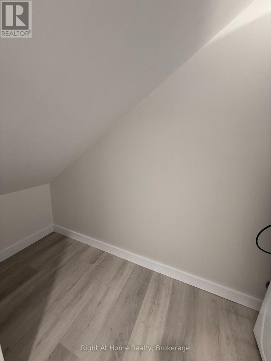 245 Benninger Drive — photo 12