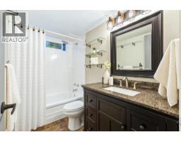403 555 W 28th Street, North Vancouver, BC V7N2J7 Photo 17