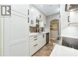 403 555 W 28th Street, North Vancouver, BC V7N2J7 Photo 8