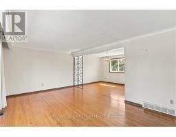Family room - 8 Empress Court, St  Catharines, ON L2N3G8 Photo 7