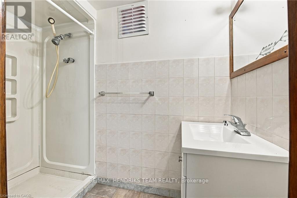 8 EMPRESS COURT - Image 30