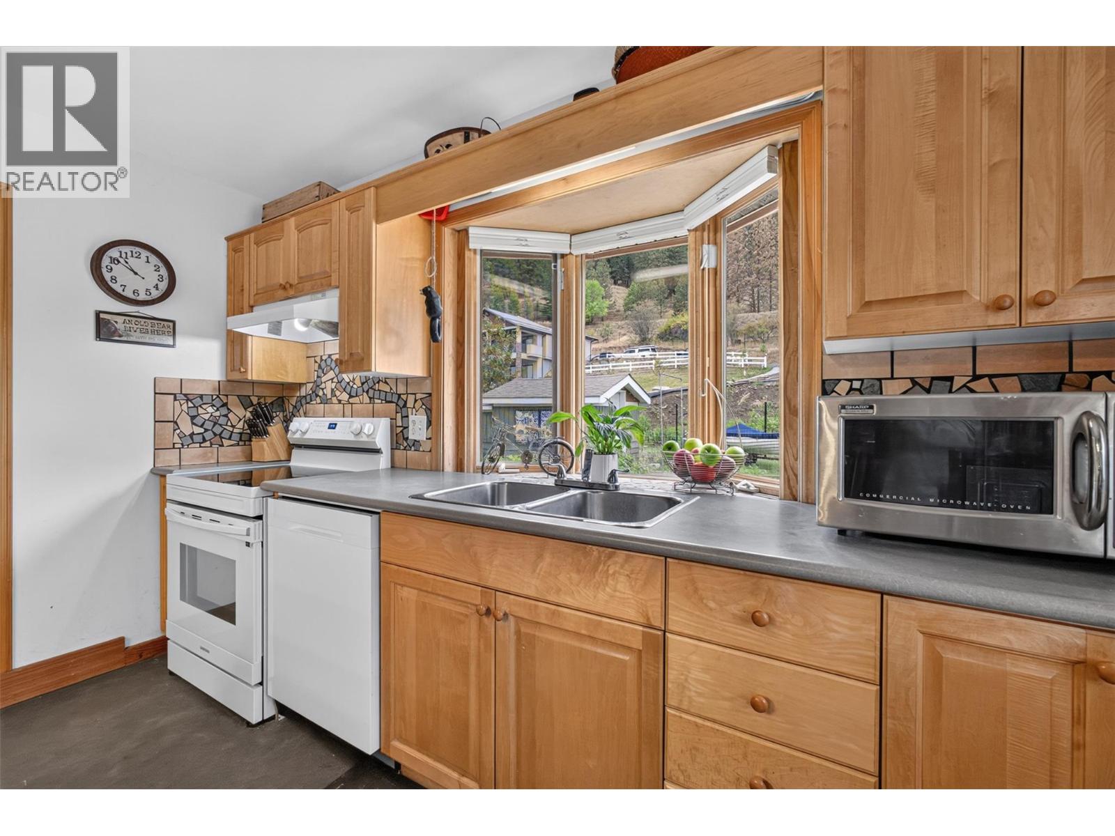 7366 Fintry Delta Road, Kelowna