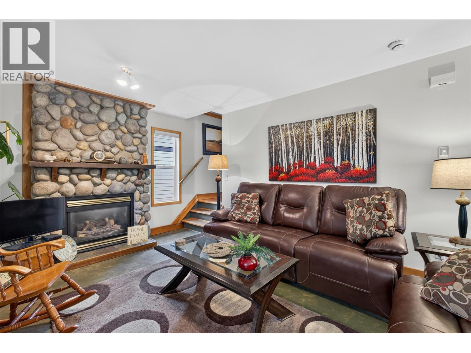 7366 Fintry Delta Road - 9