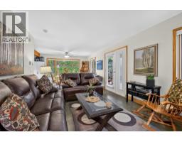 Living room - 7366 Fintry Delta Road, Kelowna, BC V1Z3V2 Photo 11