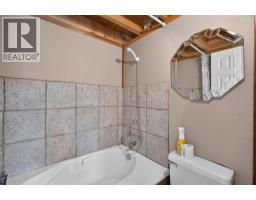 7366 Fintry Delta Road, Kelowna, BC V1Z3V2 Photo 32
