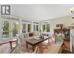 3815 Sunnycrest Drive, North Vancouver, BC V7R3C5 Photo 7