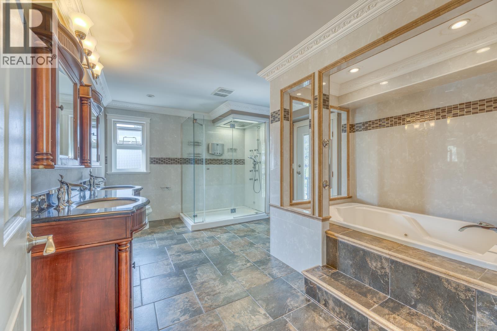 4 Bed, 5 Bath House for Sale in Coquitlam – 1820 CAMELBACK COURT, Coquitlam – MLS# R3169319 - Image 22
