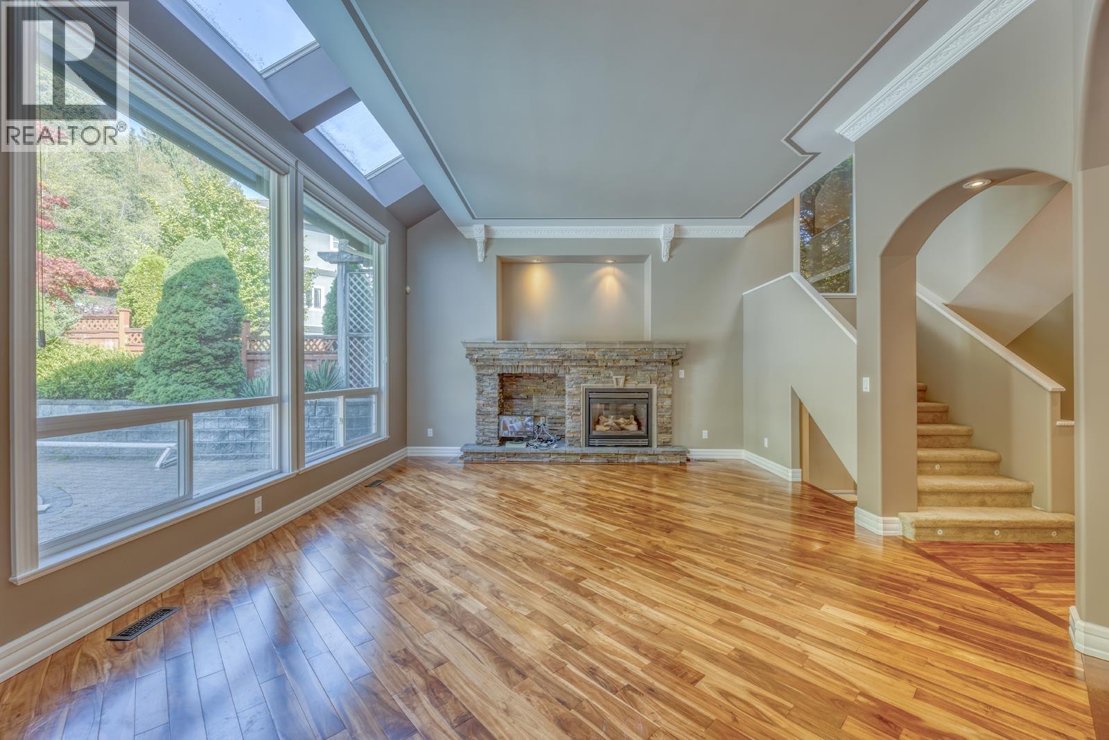 4 Bed, 5 Bath House for Sale in Coquitlam – 1820 CAMELBACK COURT, Coquitlam – MLS# R3169319 - Image 6