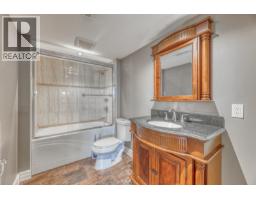 1820 Camelback Court, Coquitlam, BC V3E3K4 Photo 31