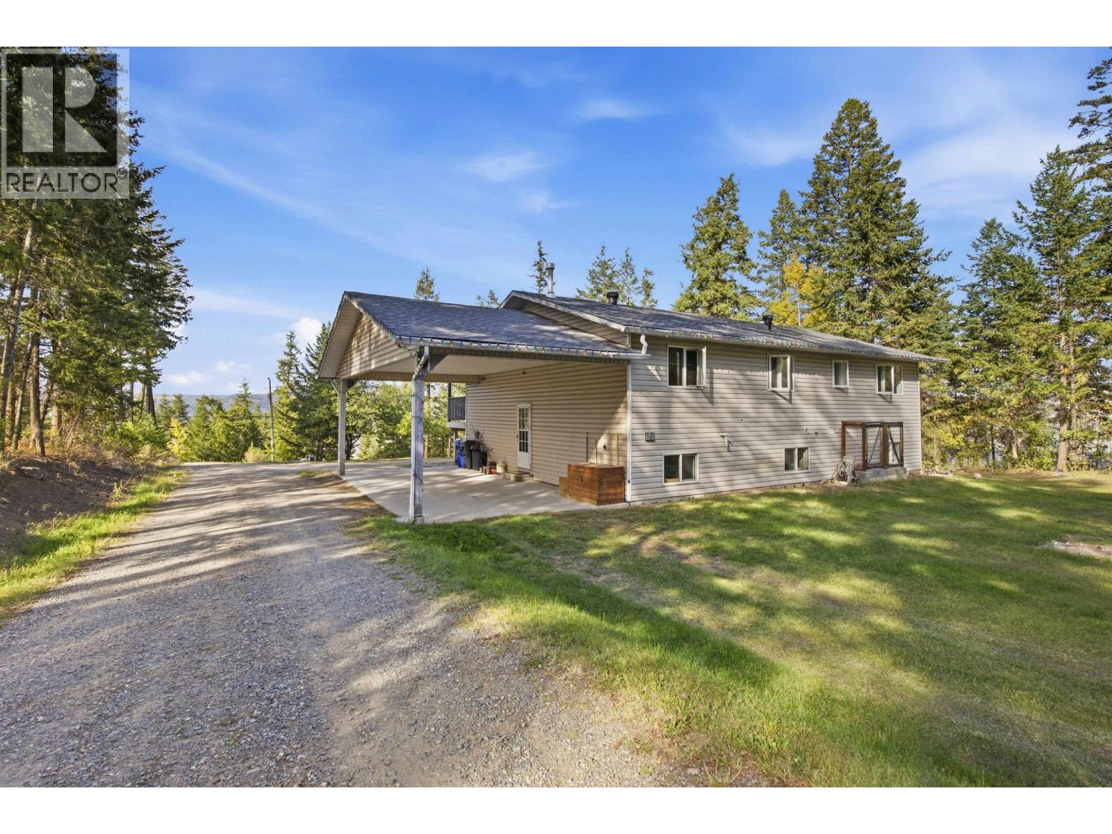 523 TAMARACK ROAD - 27