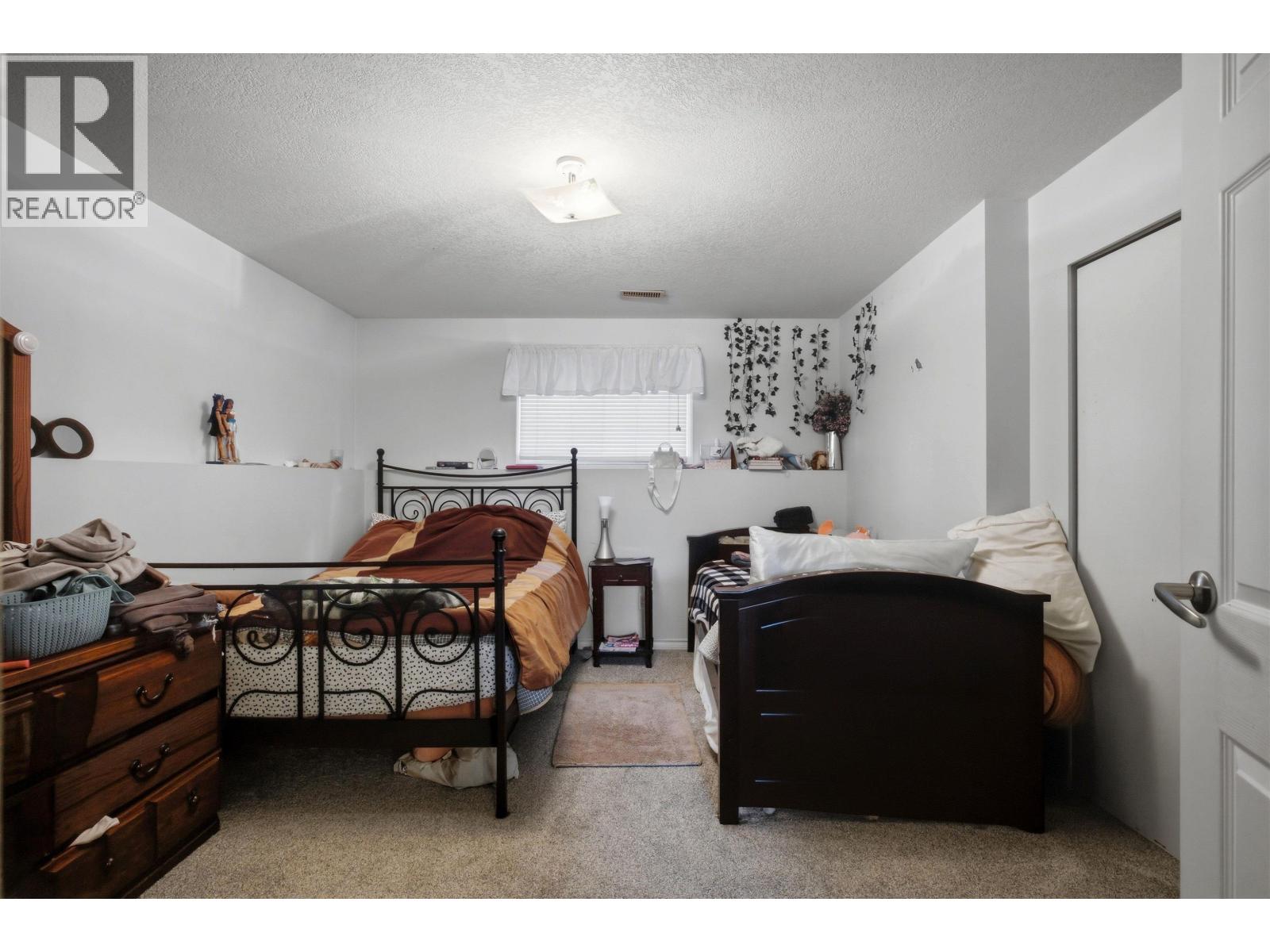 523 TAMARACK ROAD - 25
