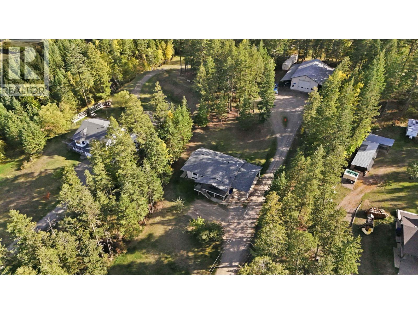 523 TAMARACK ROAD - 32