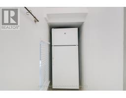 Unit 2 - 27 Hillsboro Avenue, Toronto, ON M5R1S6 Photo 7
